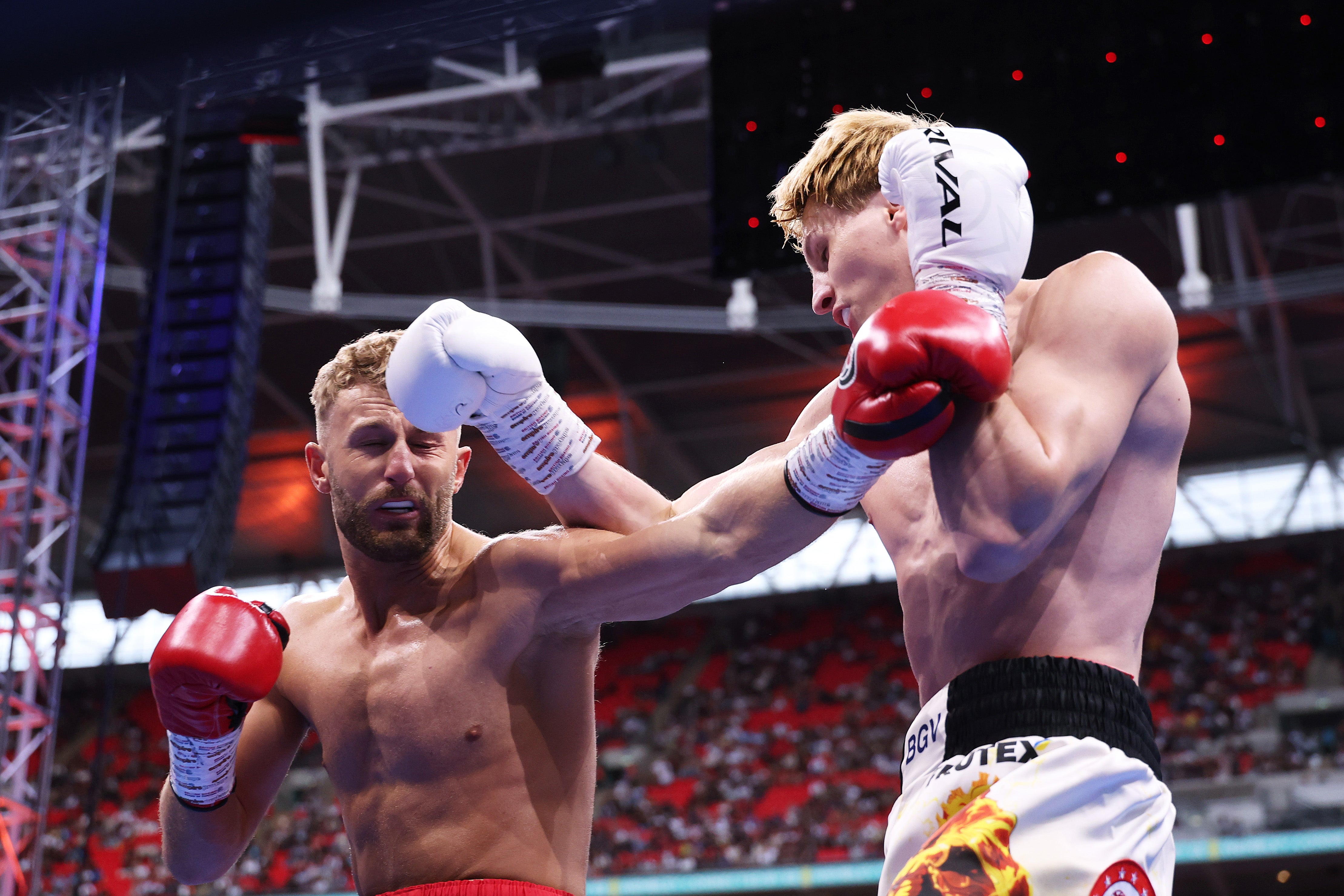 Edmondson (left) and Lapin in the early rounds