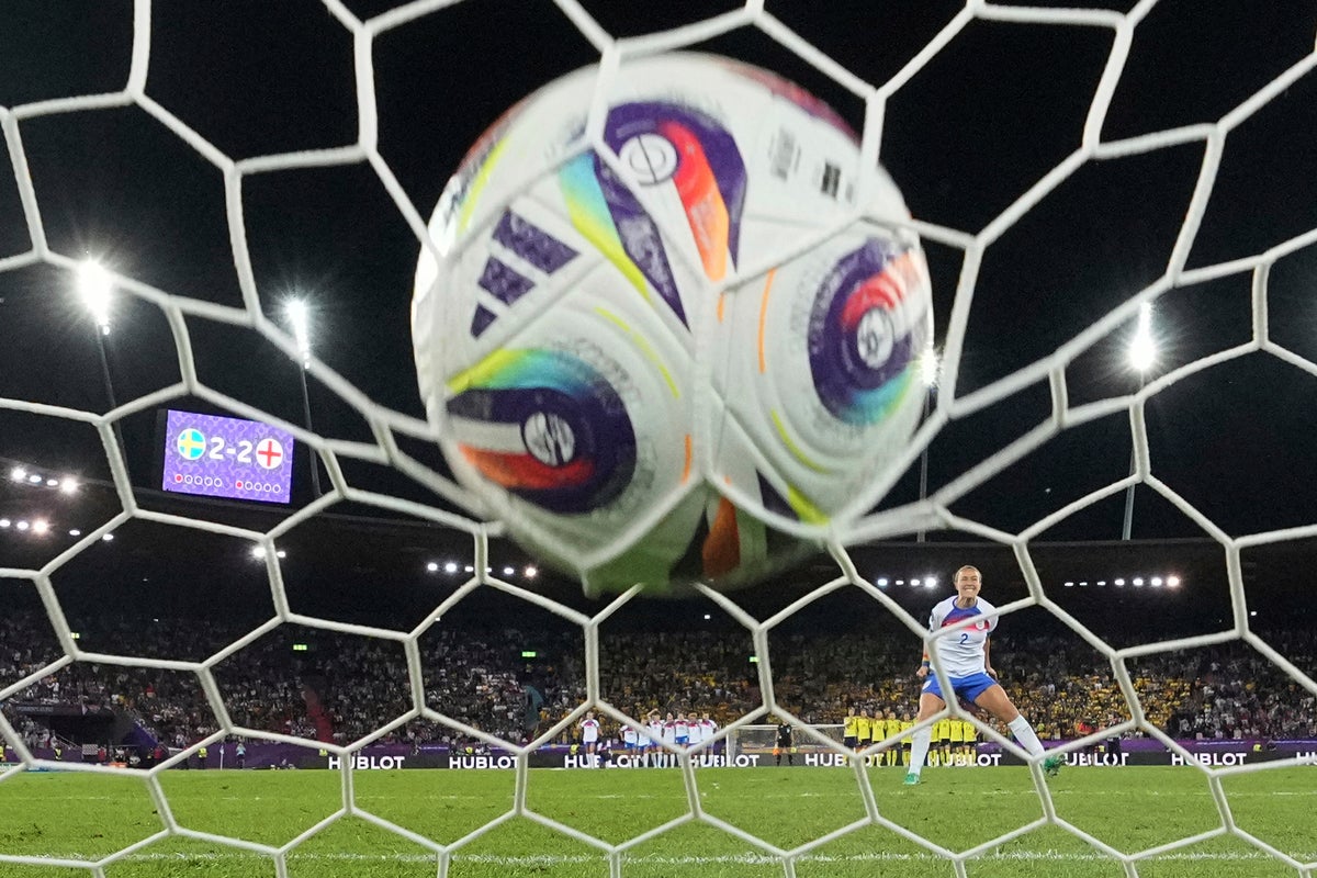 Photo highlights from the quarterfinals of the Women's Euro 25 soccer tournament