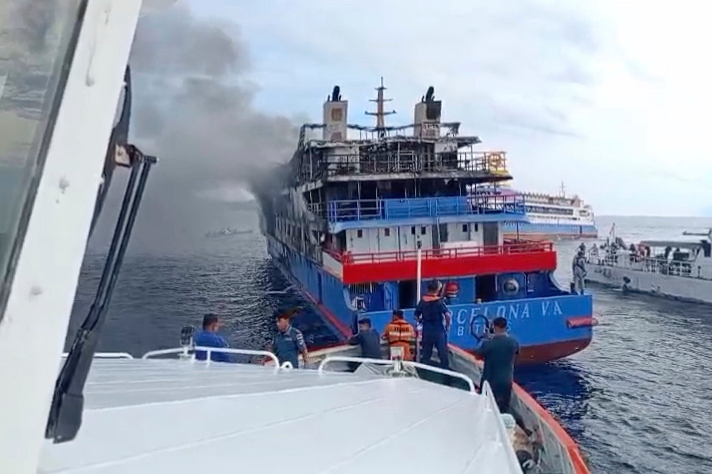 INDONESIA-FERRY-INCENDIO