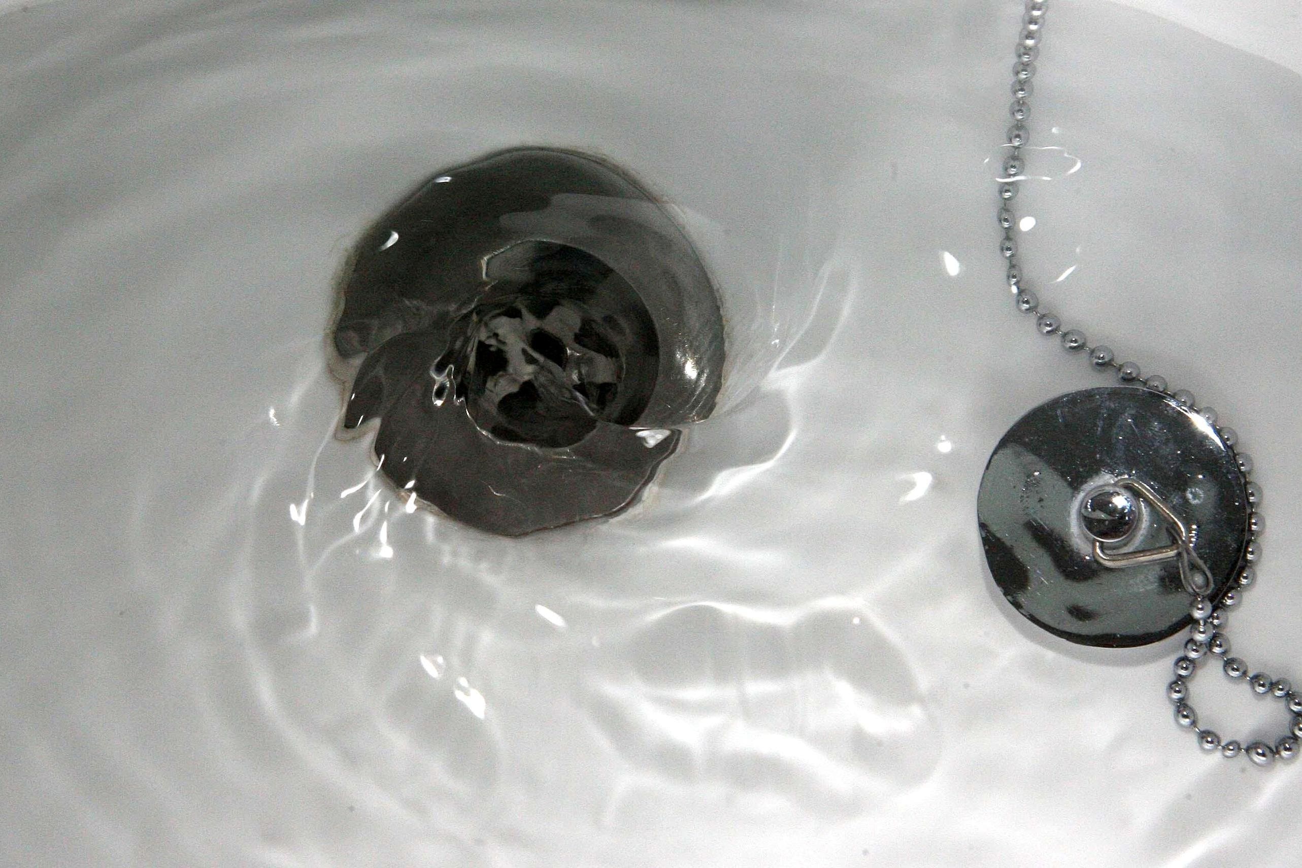 The report recommends compulsory water metering (Peter Byrne/PA)