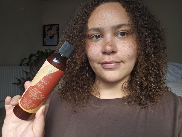 Testing As I Am Jamaican black castor oil leave-in conditioner