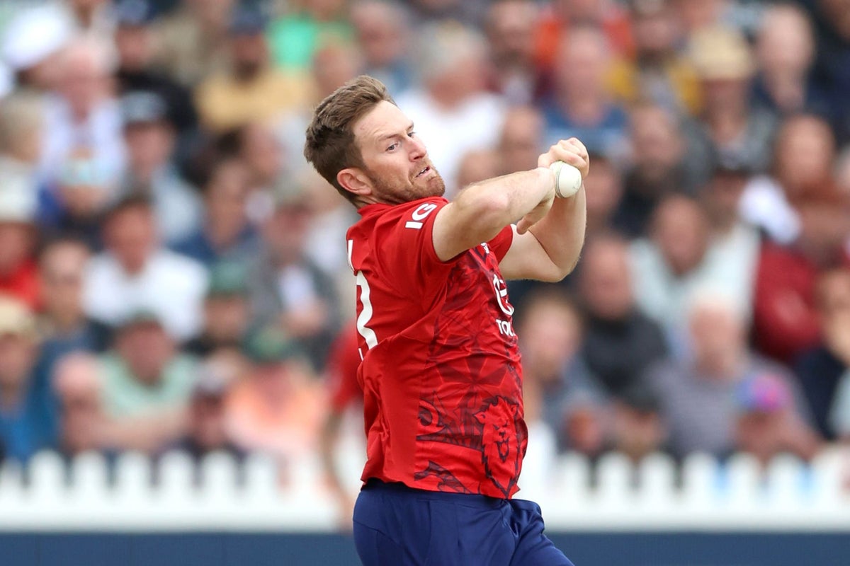 Liam Dawson to make England Test return in place of injured Shoaib Bashir