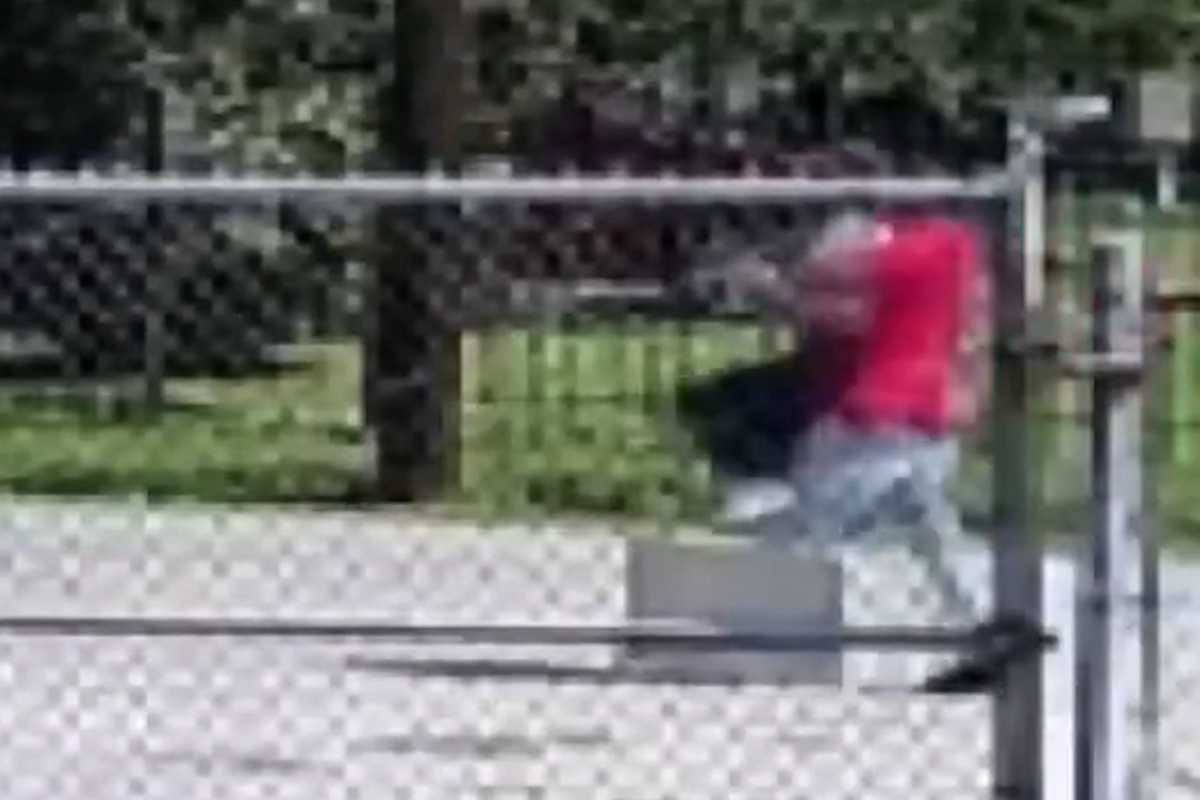 Video shows suspect carrying escaped sex trafficking victim to home ‘where she was kept for days without food or water’ Video shows suspect carrying escaped sex trafficking victim to home ‘where she was kept for days without food or water’