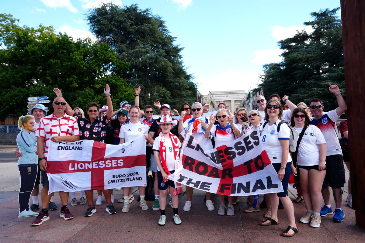England v Italy live: Countdown to team news as Bronze and Williamson set to be fit for Euro 2025 semi-final