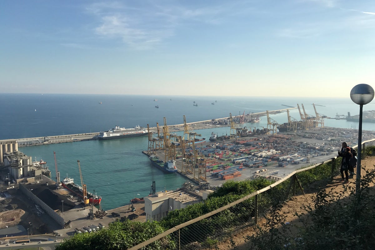 Barcelona Reduces Cruise Capacity by Demolishing Three Terminals Amid Overtourism