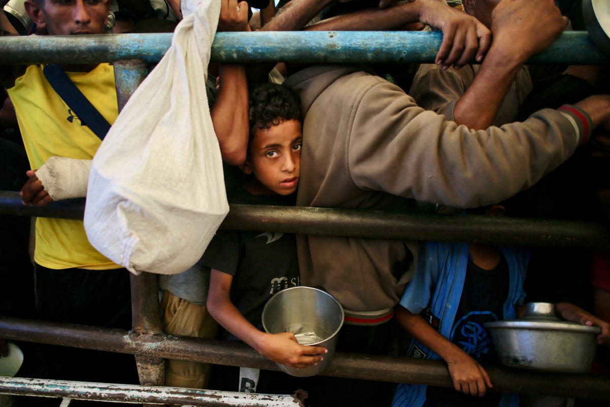 News groups issue urgent plea to let journalists into and out of Gaza