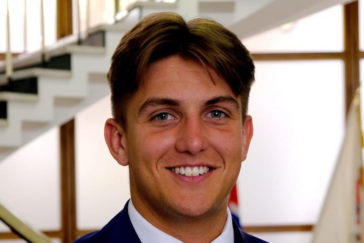 Row as Reform councillors back spending £150,000 on political advisers Row as Reform councillors back spending £150,000 on political advisers