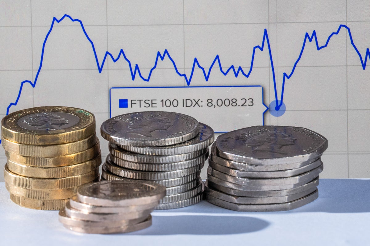 FTSE 100 at new high despite poor borrowing data