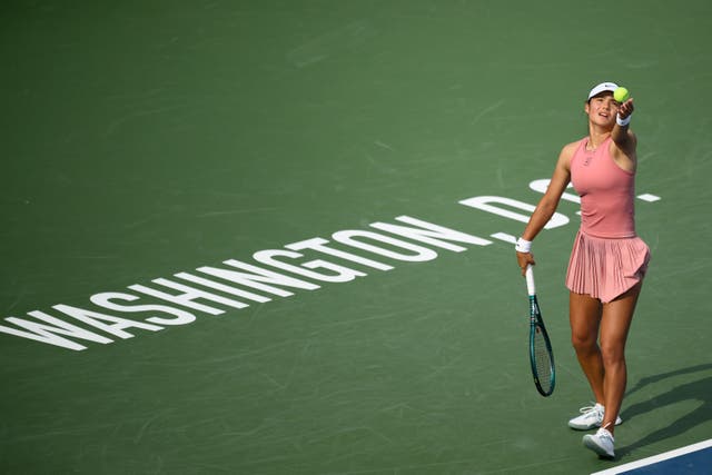 <p>Emma Raducanu on court in Washington DC</p>