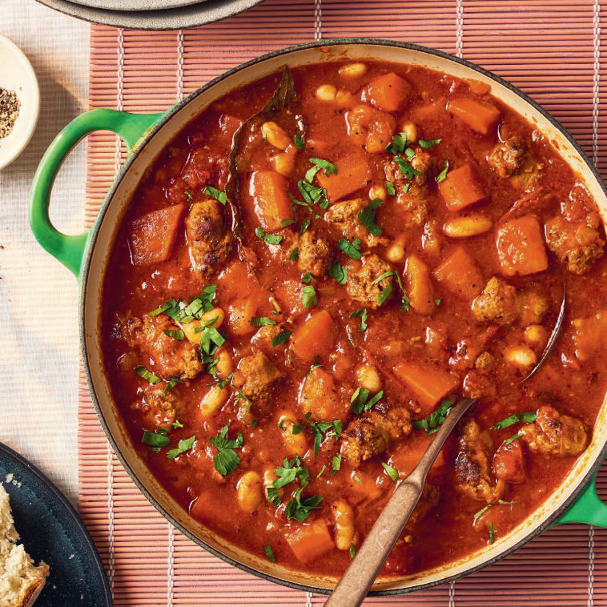 Sausages in Slow Cooker Recipes: Easy, Delicious, and Fuss-Free Meals