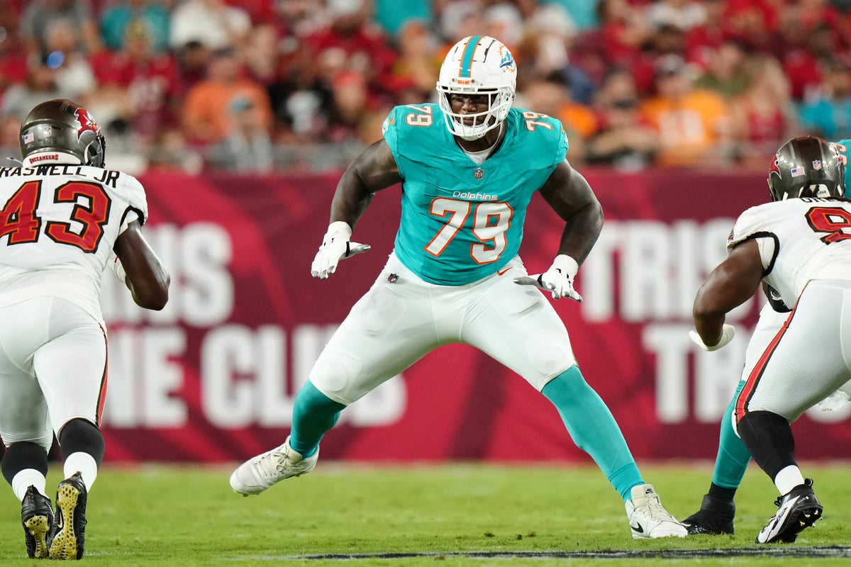 Dolphins OL Bayron Matos Airlifted After Injury During Training Camp