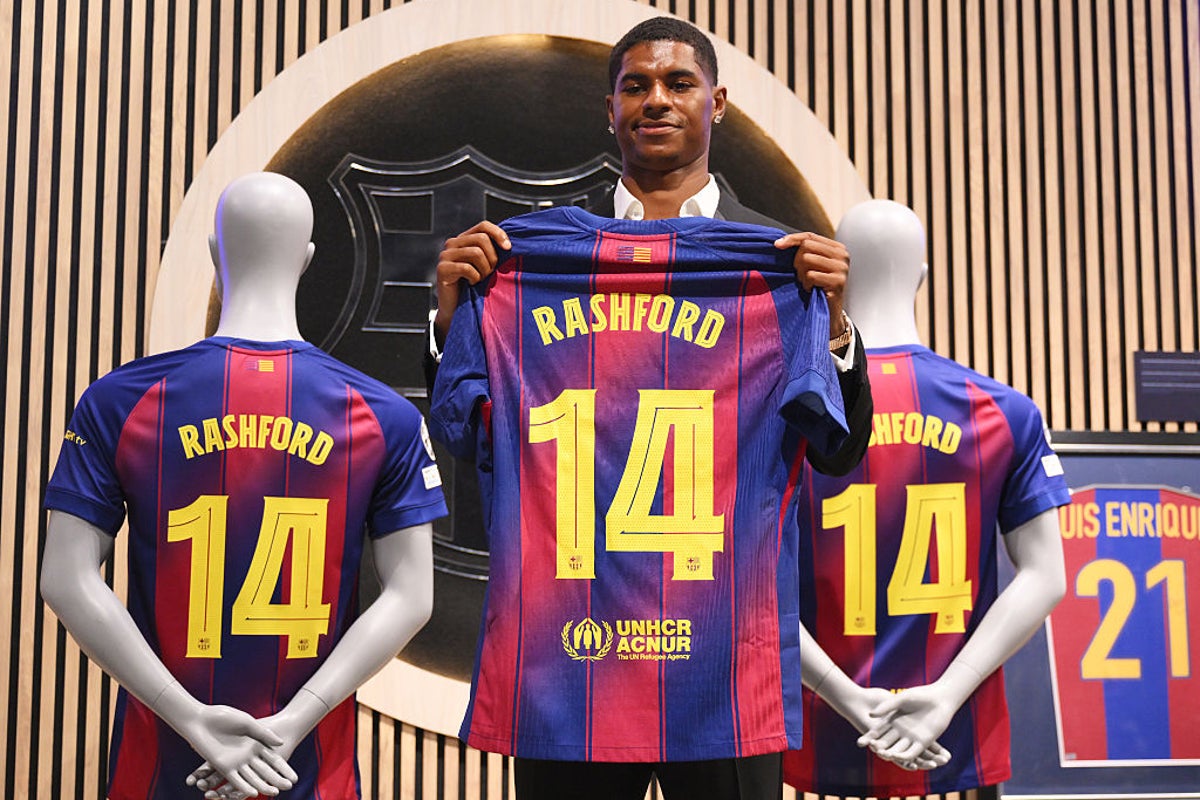 Ex Man Utd star explains why he took iconic number at new club