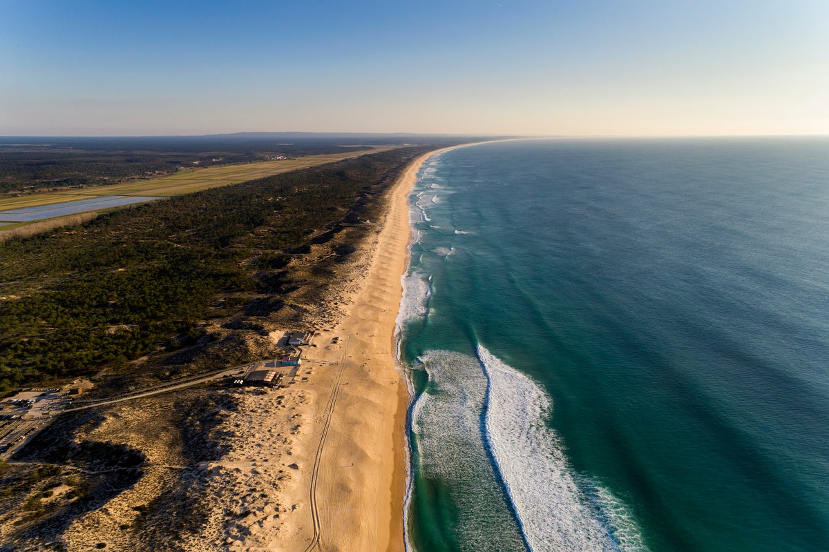Portugal pledges stricter beach access rules amid luxury resort development