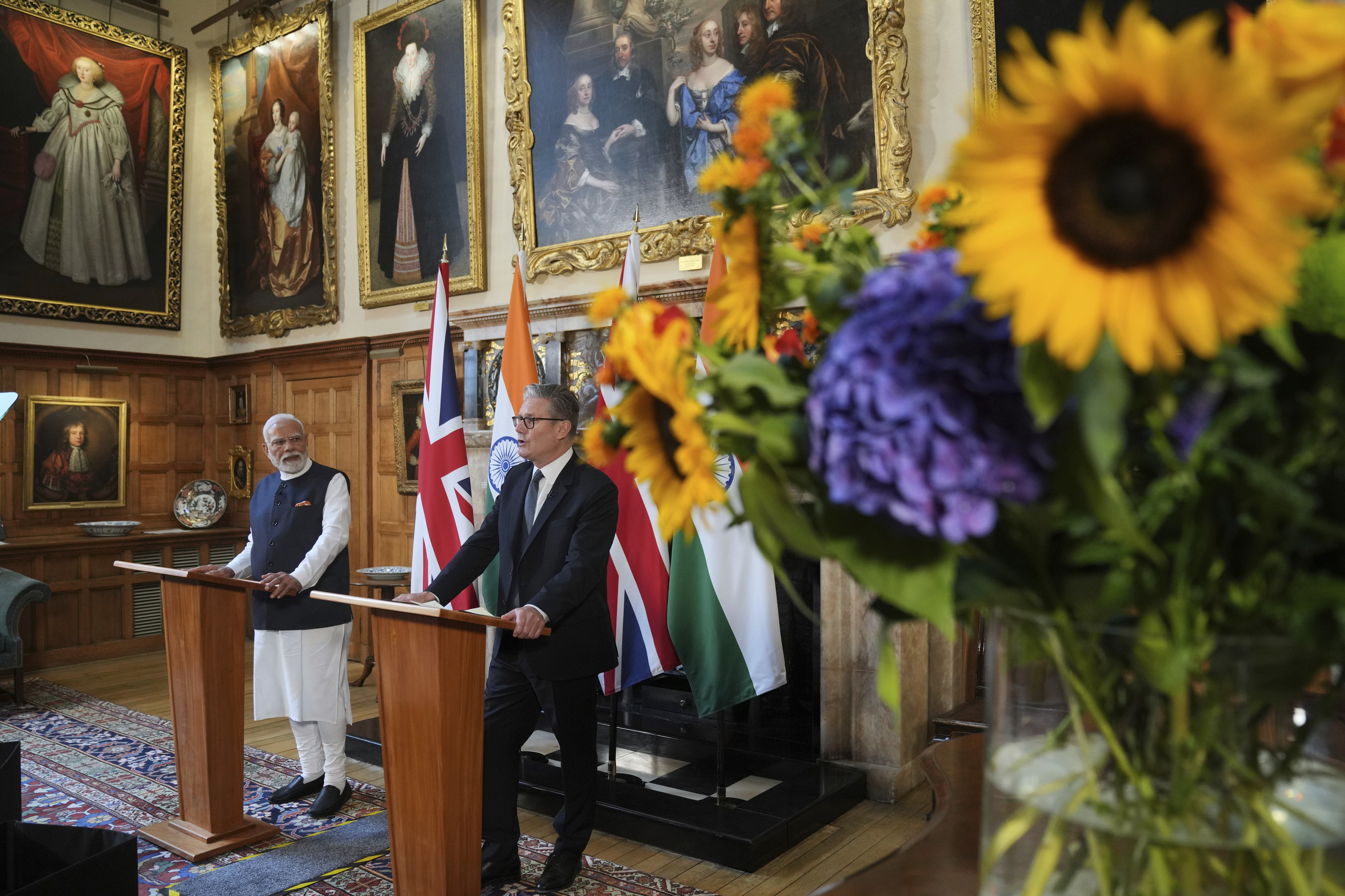 During a press conference at Prime Minister of India Narendra Modi and Prime Minister Sir Kir Stmper Checkers (Qin Chewn/PA)