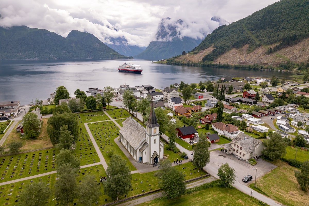 Hurtigruten will pay remote Norwegian villages to host passengers
