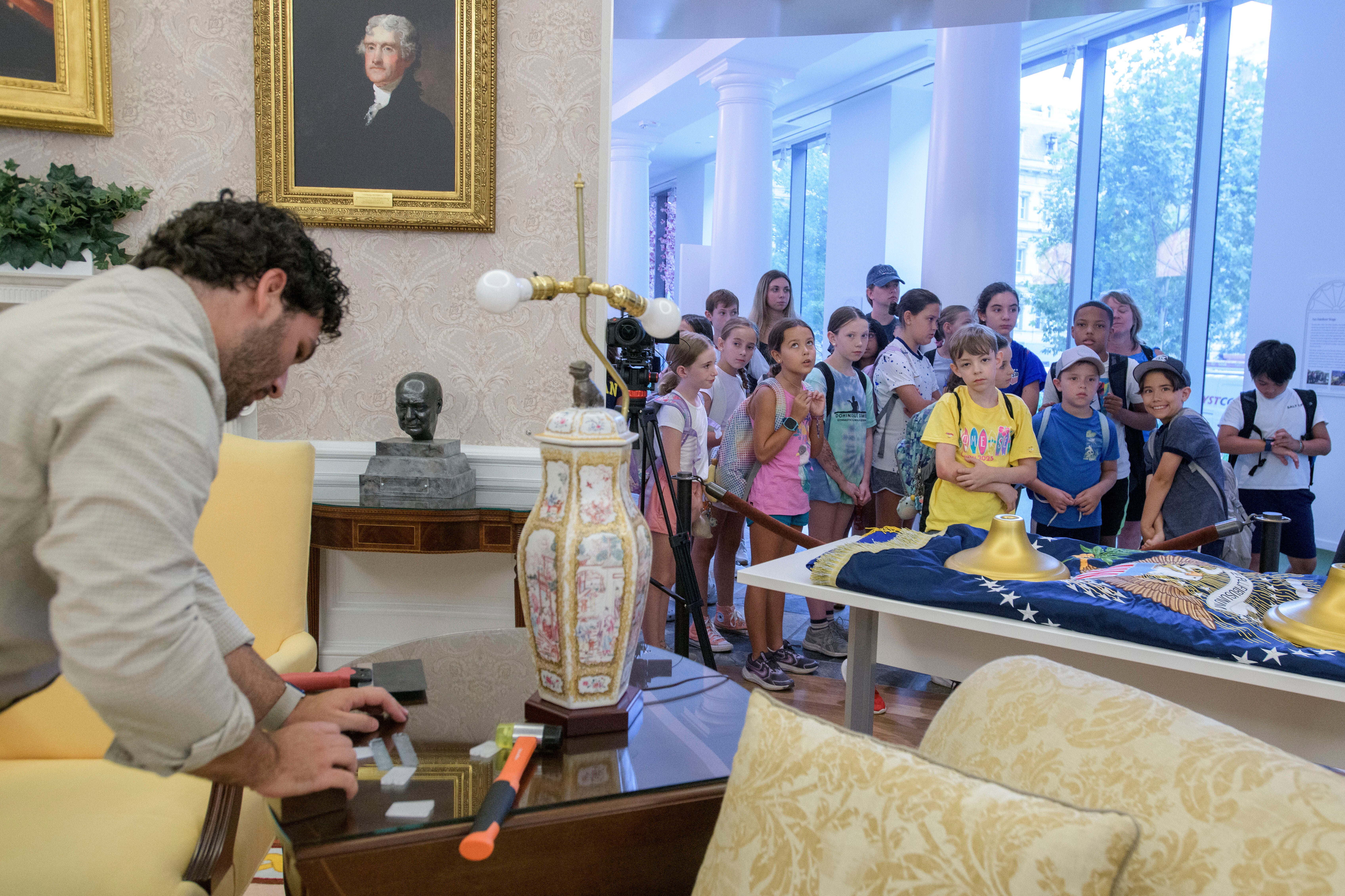 Trump Oval Office Replica