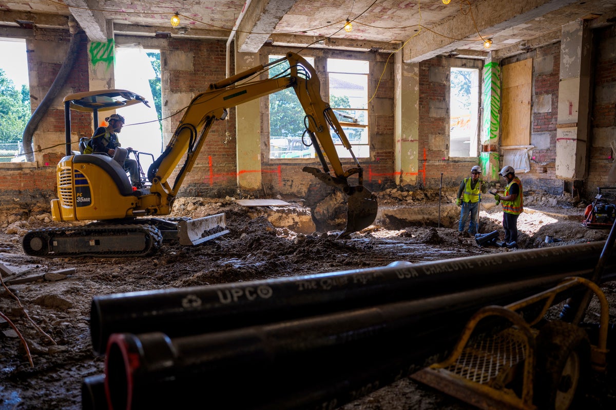 Photos of renovations at the Federal Reserve's Great Depression-era headquarters