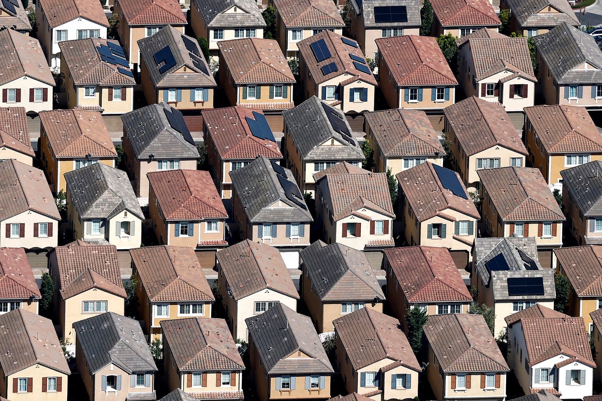 U.S. house sales drop as prices soar to record levels