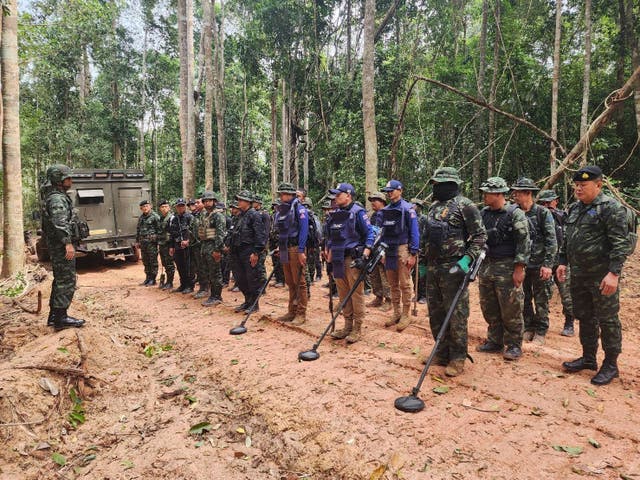 <p>Clashes continue across the Thai and Cambodian borders</p>