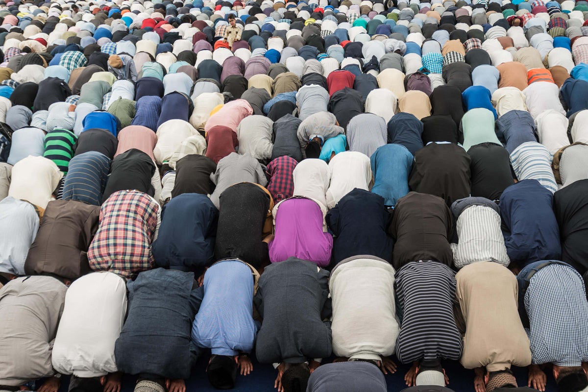 Four in Ten Britons Hold Negative Views on Muslim Immigrants