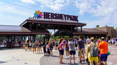 <p>Hersheypark could be forced to close over the summer amid a dispute between the park’s operators and union maintenance workers </p>