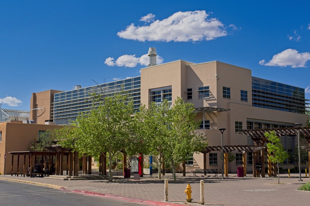 Suspect arrested after University of New Mexico shooting leaves one dead, one injured
