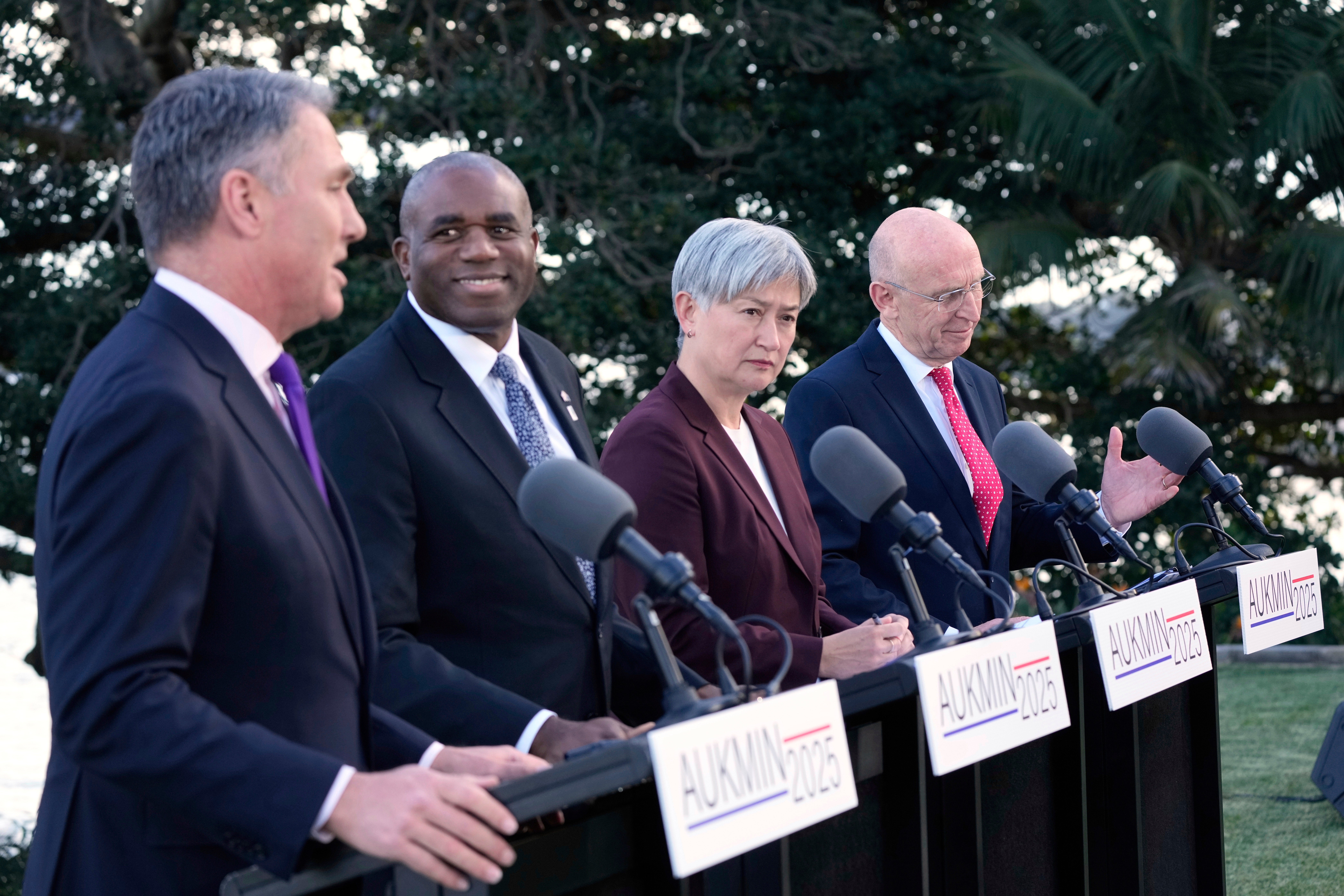 AUSTRALIA-REINO UNIDO-TRATADO