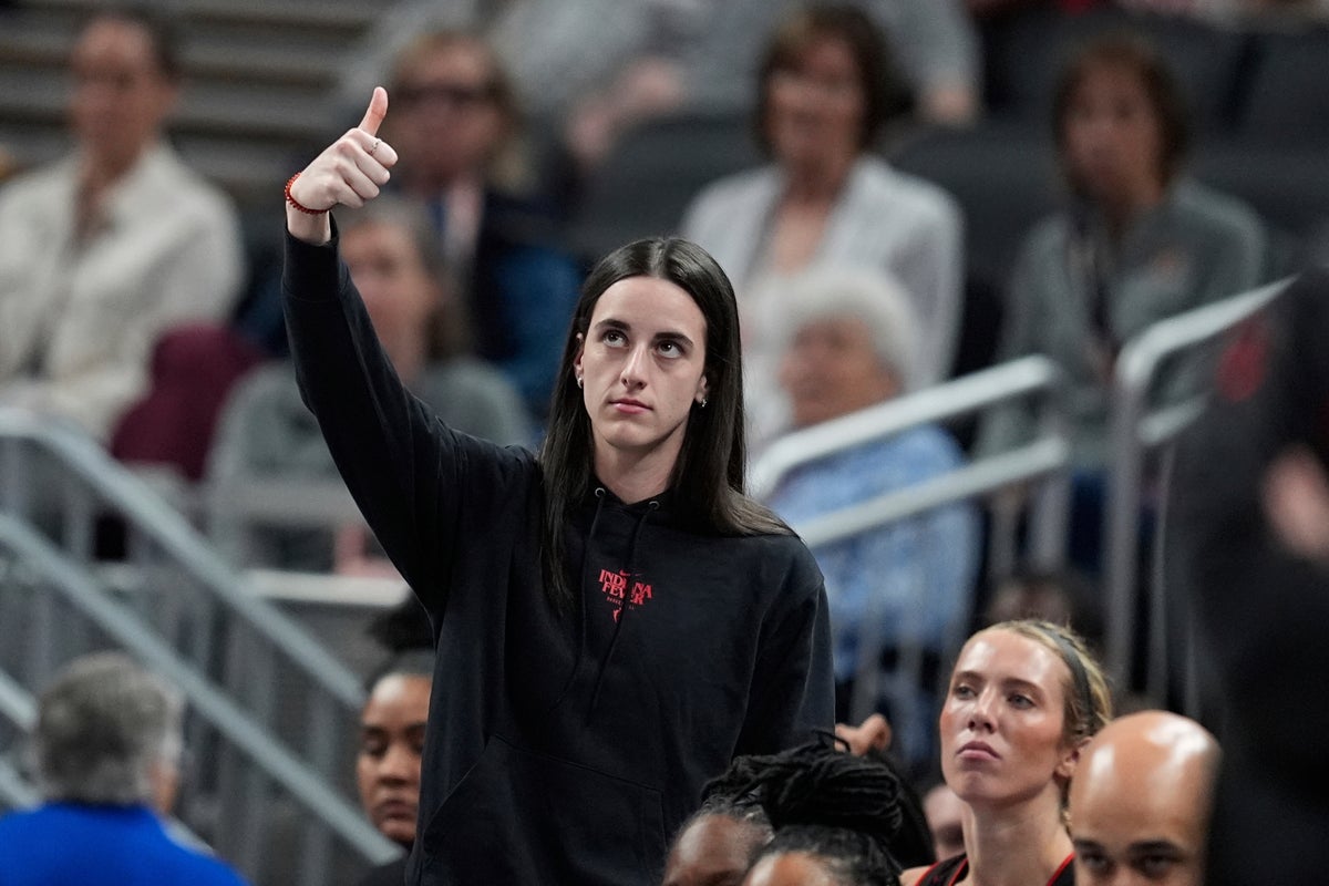 Caitlin Clark's WNBA rookie card fetches $660,000 at auction in a record-breaking sale