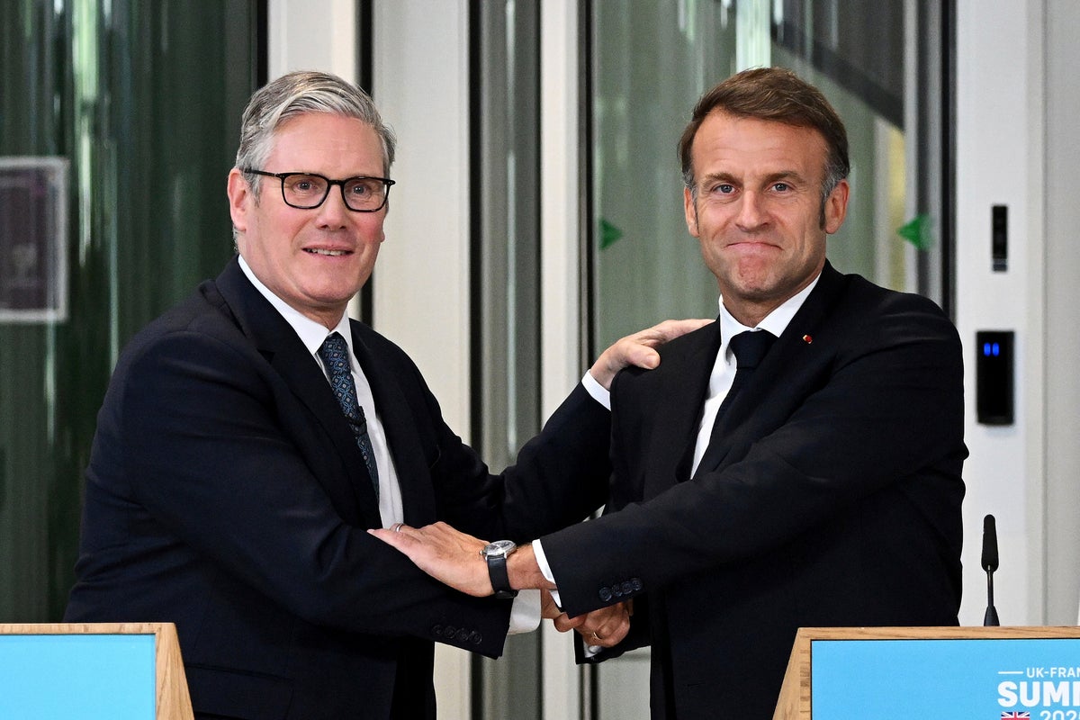 Voices: Keir Starmer will fight Corbyn’s new party by copying Emmanuel Macron