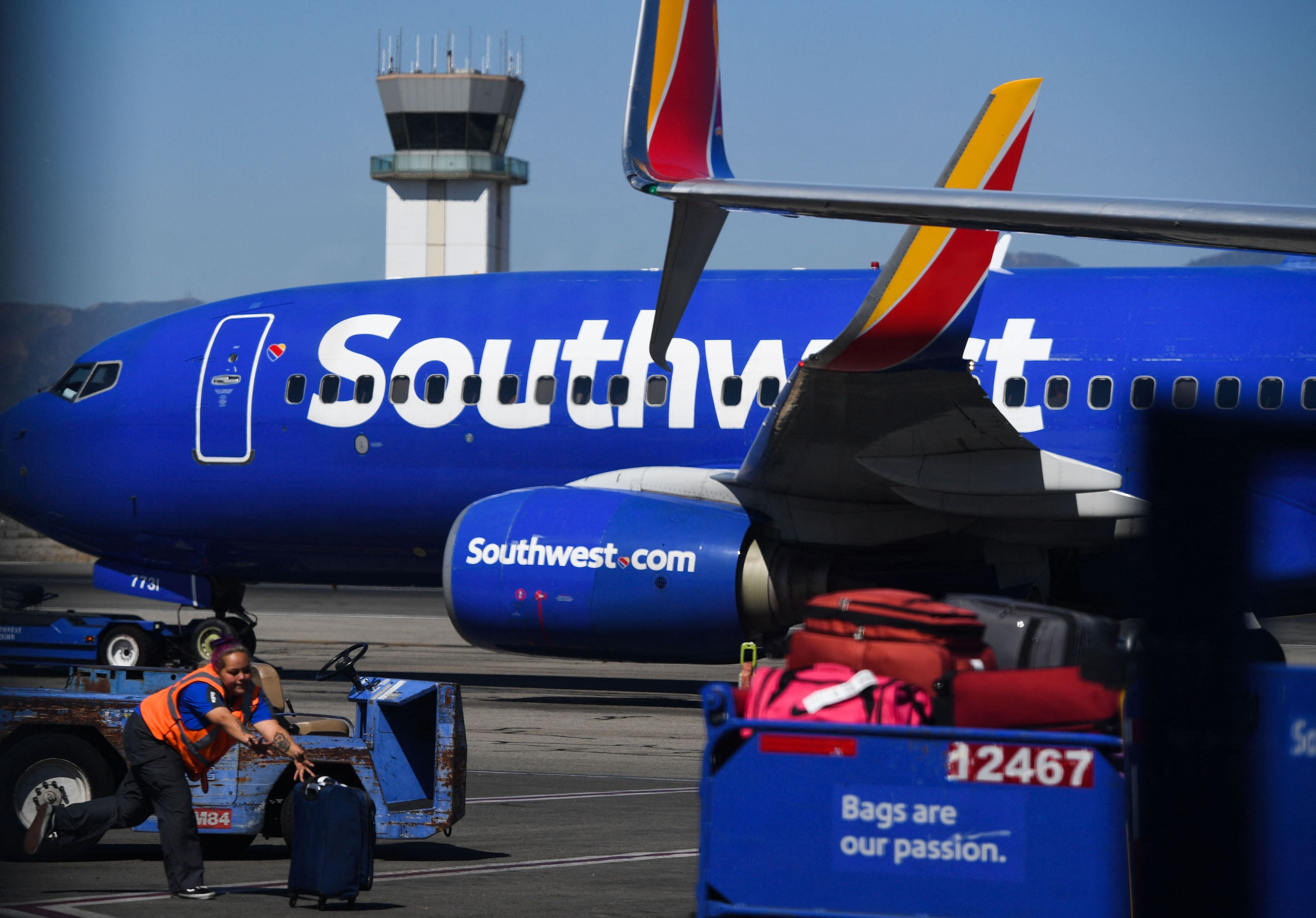 The flight, bound for Las Vegas, descended 475 feet from an altitude of 14,100 feet, according to a flight tracking site