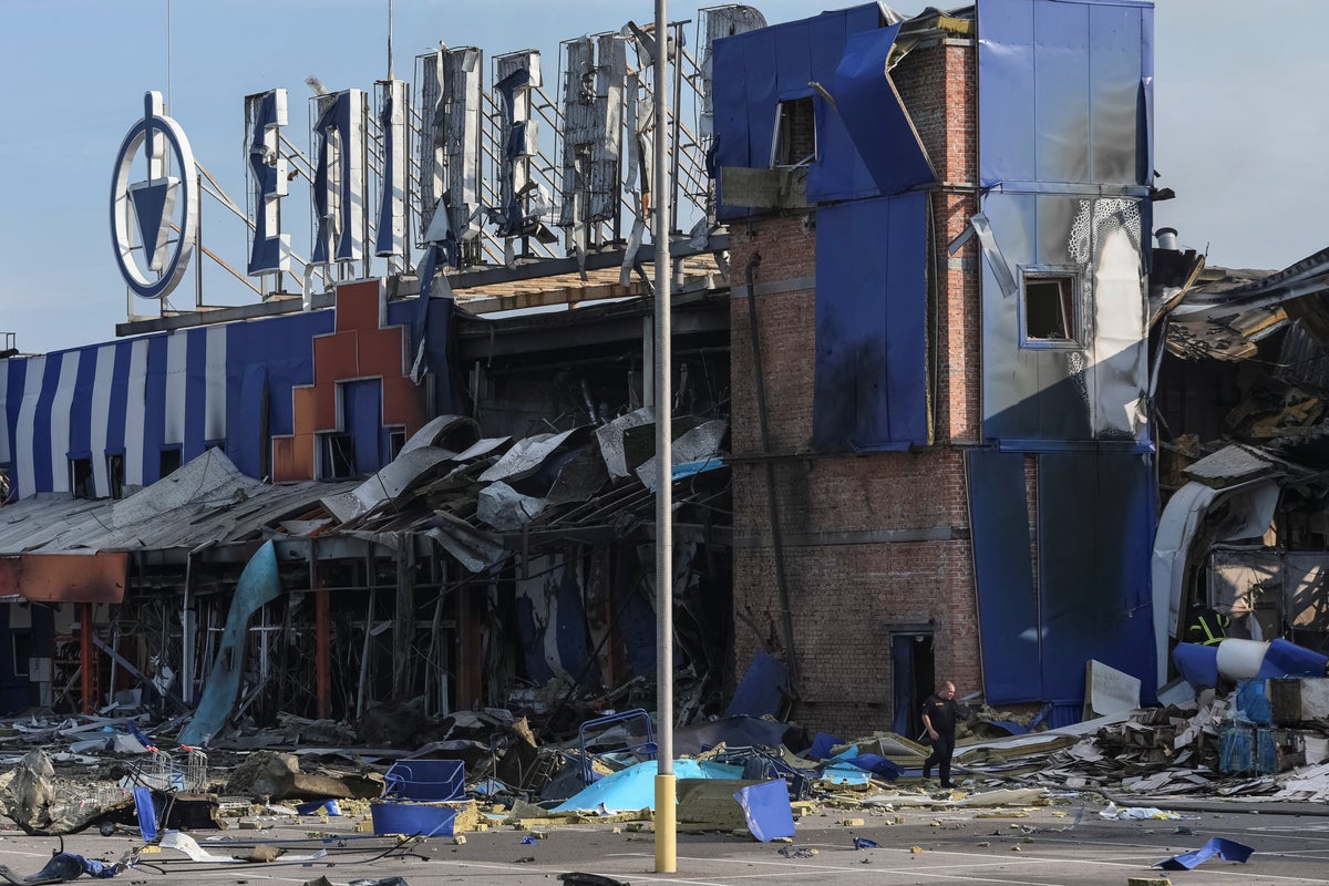 Five dead after Ukraine and Russia trade drone and missile attacks as talks stall