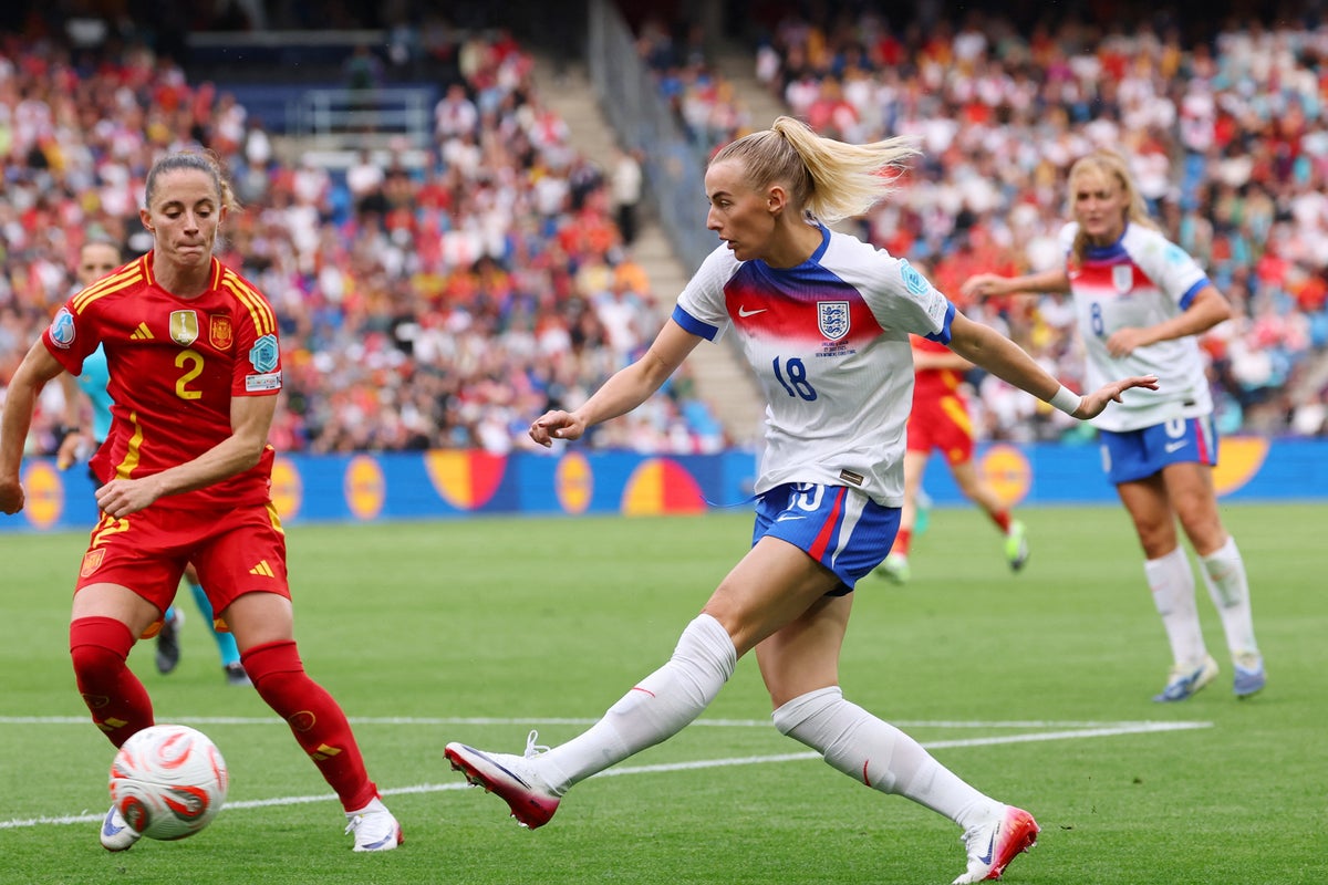 England v Spain live: Chloe Kelly ups the ante but Lionesses trail at halftime in Euros final