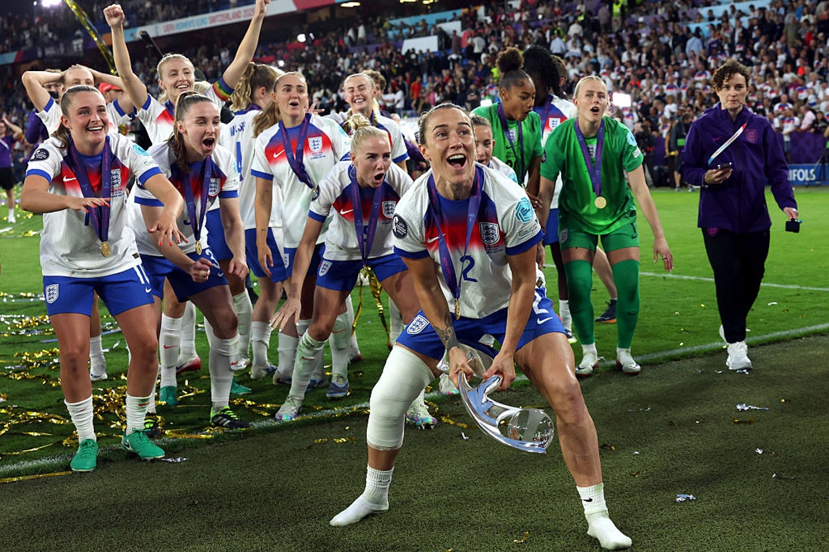 England hero Lucy Bronze reveals she played entire Euro 2025 with fractured tibia