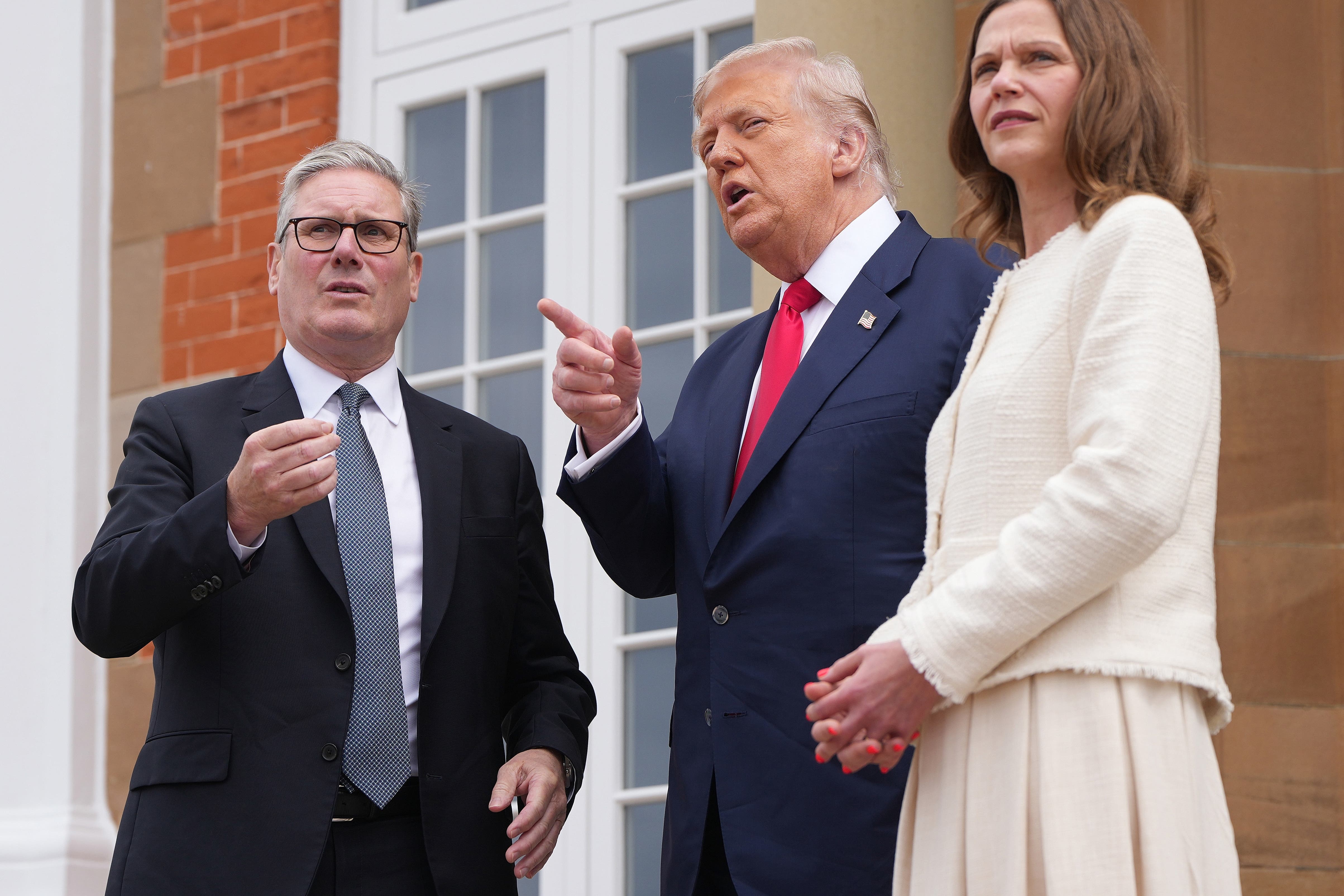 Prime Minister Sir Kier Storm (left) and his wife Victoria Storm's Lady Donald Trump welcomes Turnber Trump Trump in Southern Airesh