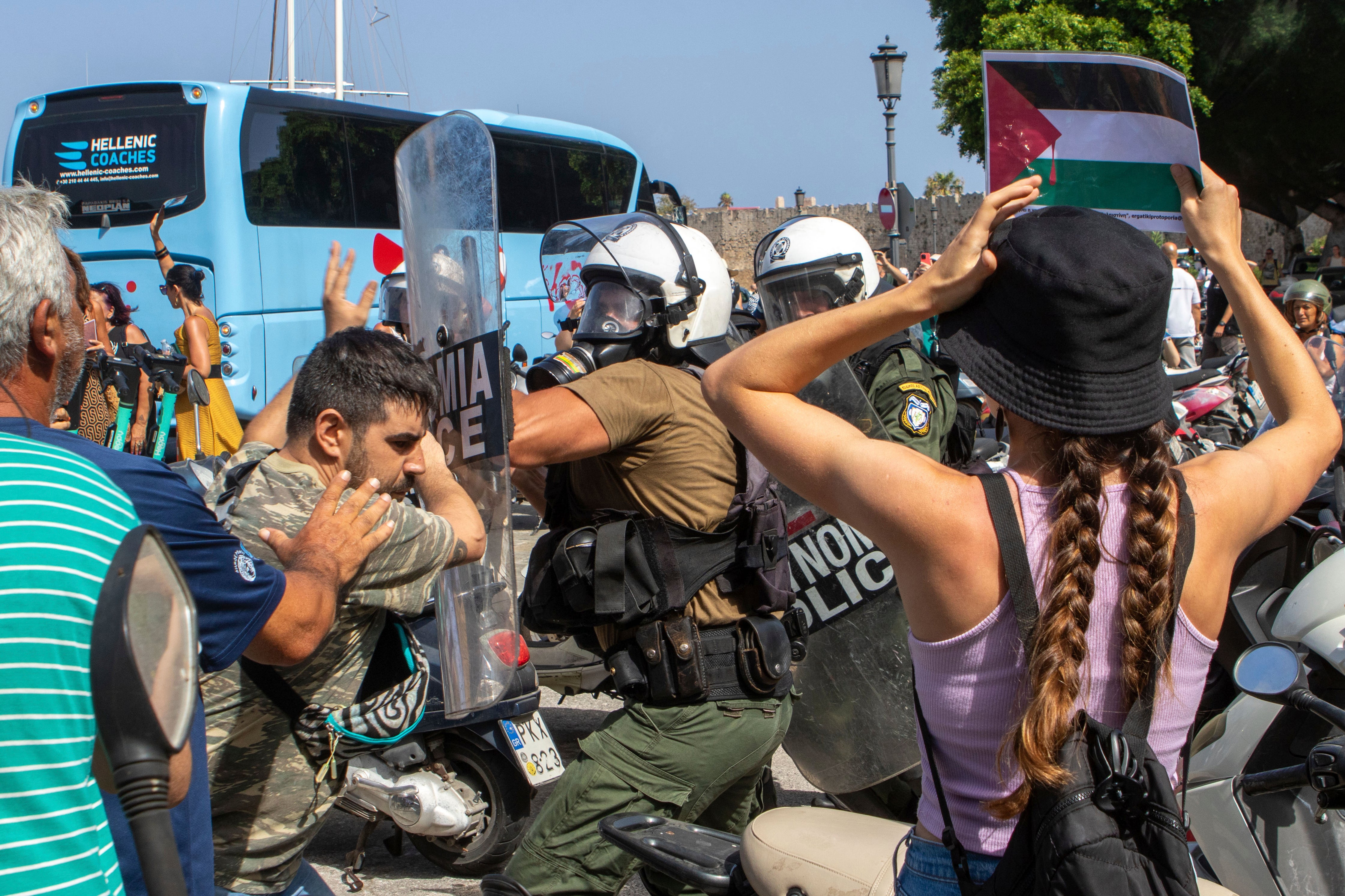 Police and demonstrators clash on Rhodes on 28 July