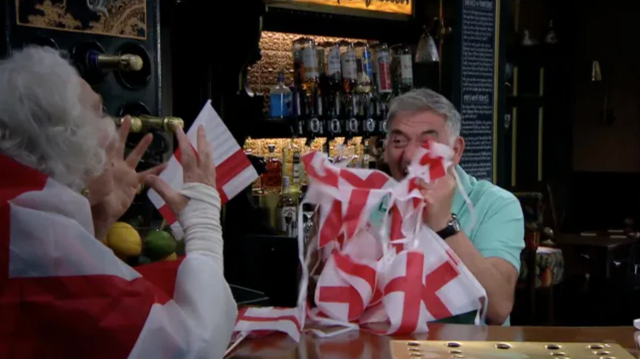 <p>Emmerdale celebrates the Lionesses Euro 2025 victory</p>