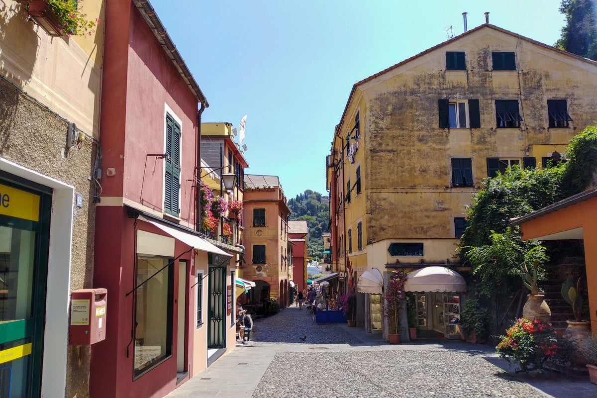 Anti-poverty charity hits back after homeless people banned from Italy beauty spot