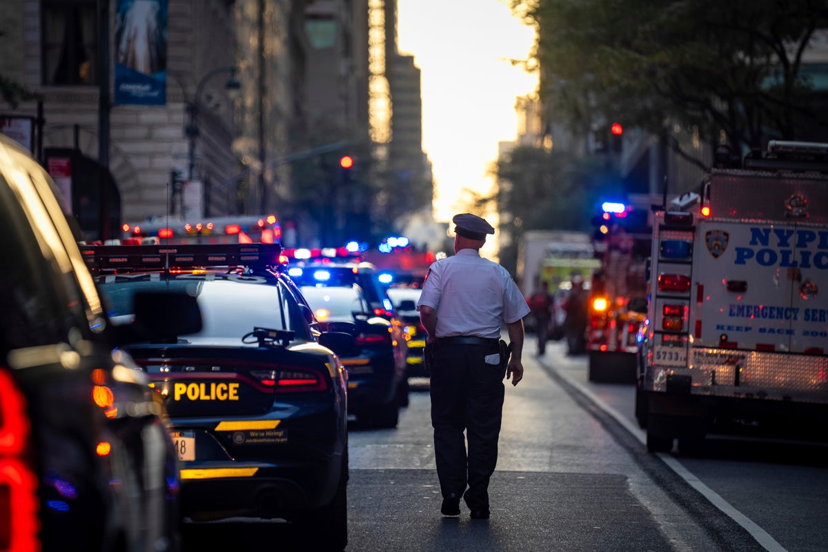 New York Gunman Kills Four, Targets NFL Headquarters
