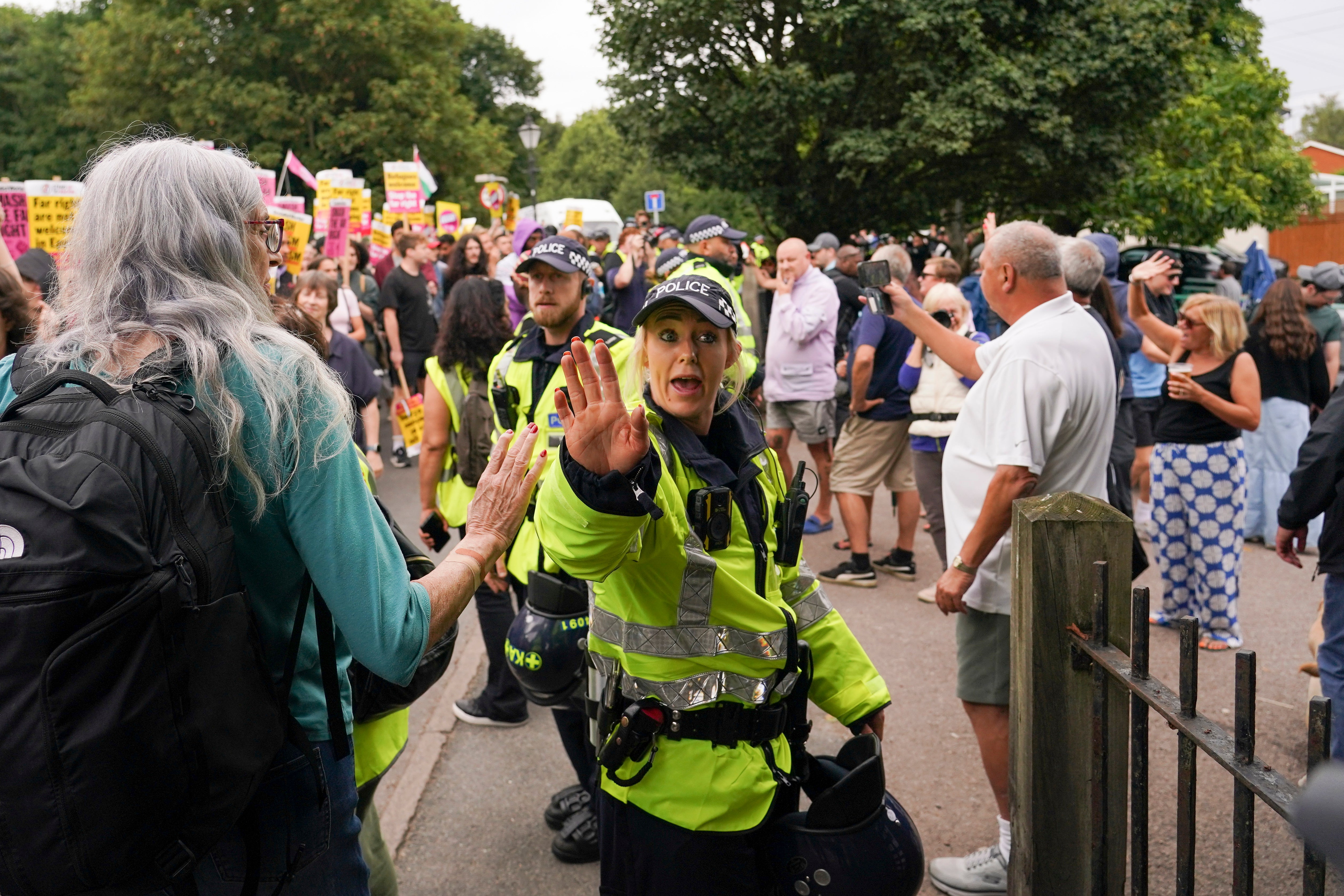 REINO UNIDO-MIGRACIÓN-TENSIONES