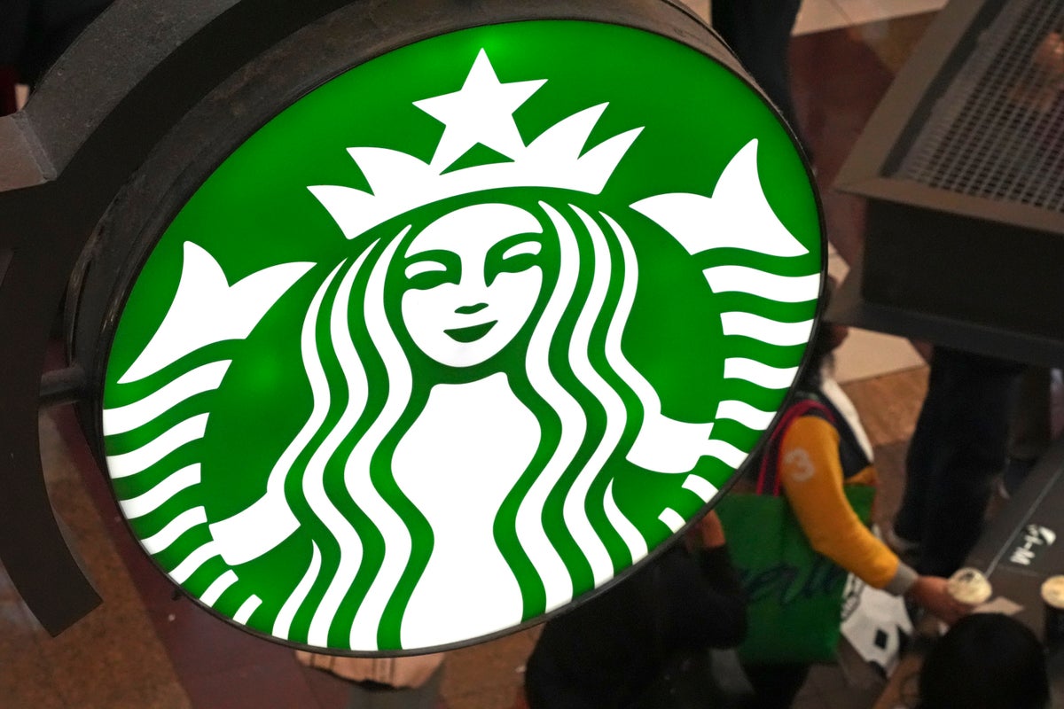 https://static.independent.co.uk/2025/07/29/21/Earns_Starbucks_00550.jpg?width=1200&height=800&crop=1200:800