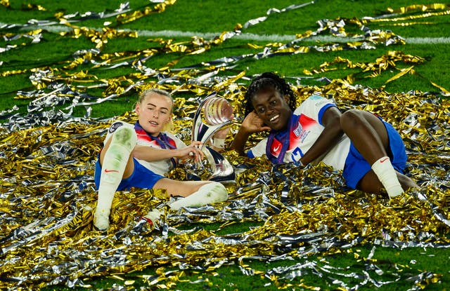 <p>Kelly and Michelle Agyemang with the Euro 2025 trophy </p>