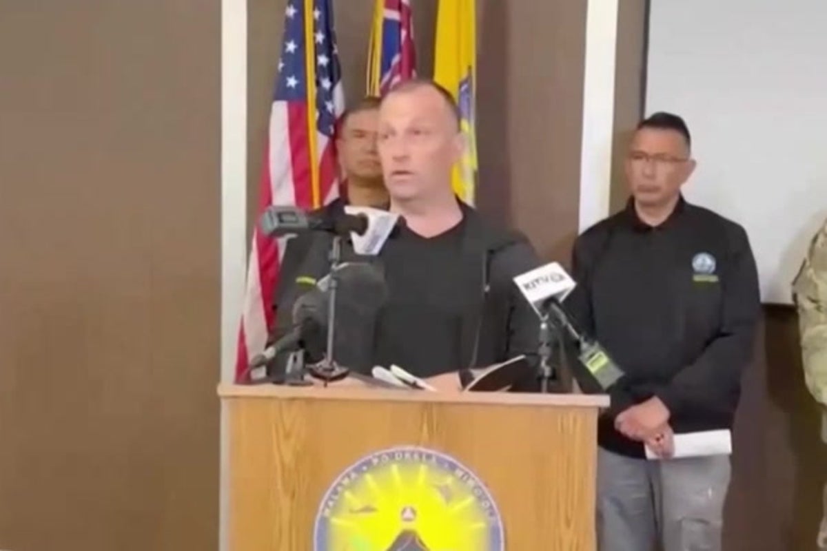 Hawaii governor urges residents to stay home as Tsunami warning issued
