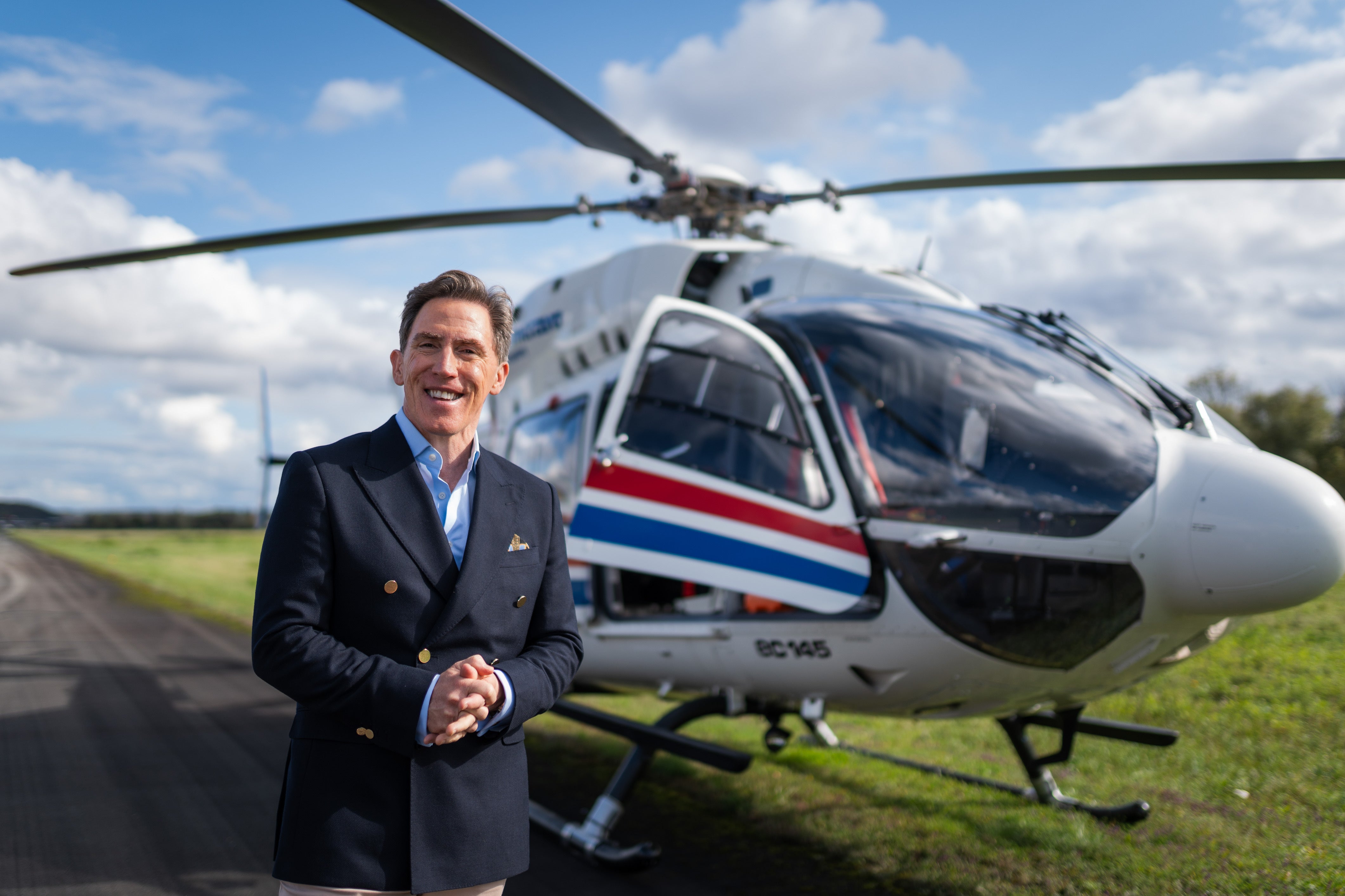 El comediante Rob Brydon es el maestro de juego residente de 'Destino X'