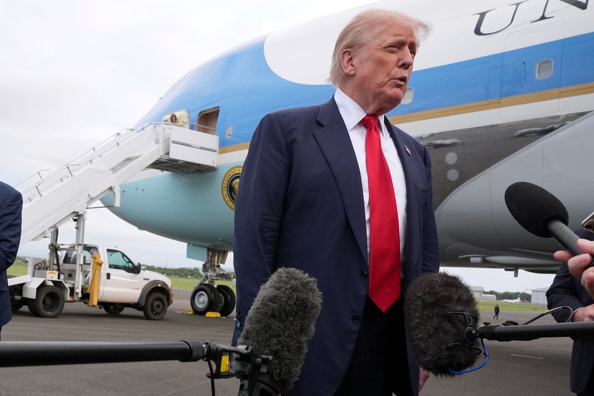 Secret Service launch probe after agent tried to smuggle wife on board plane headed to Scotland for Trump’s visit