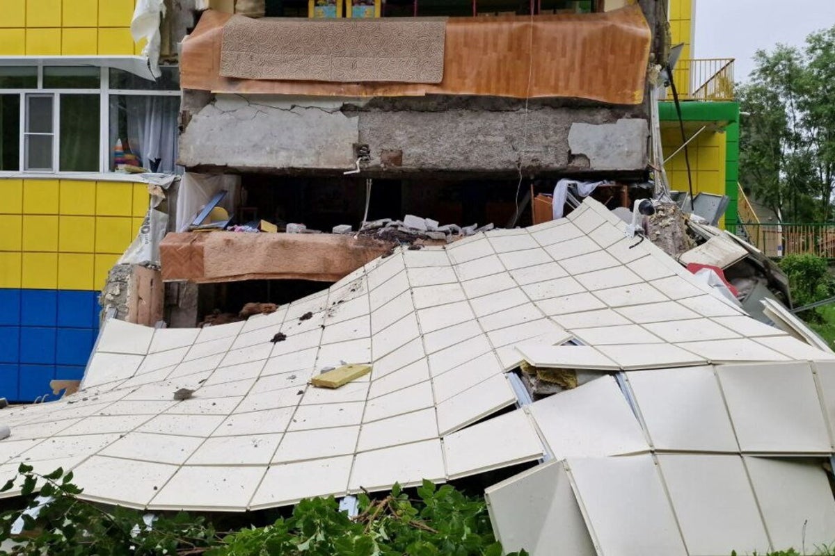https://static.independent.co.uk/2025/07/30/4/03/Kindergarten-damaged-by-the-earthquake-is-seen-in-Russias-Petropavlovsk-Kamchatsky.jpeg?width=1200&height=800&crop=1200:800