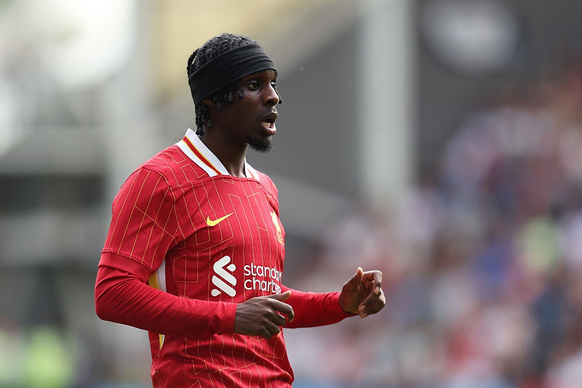 Liverpool blow as Alexander-Arnold replacement faces month out