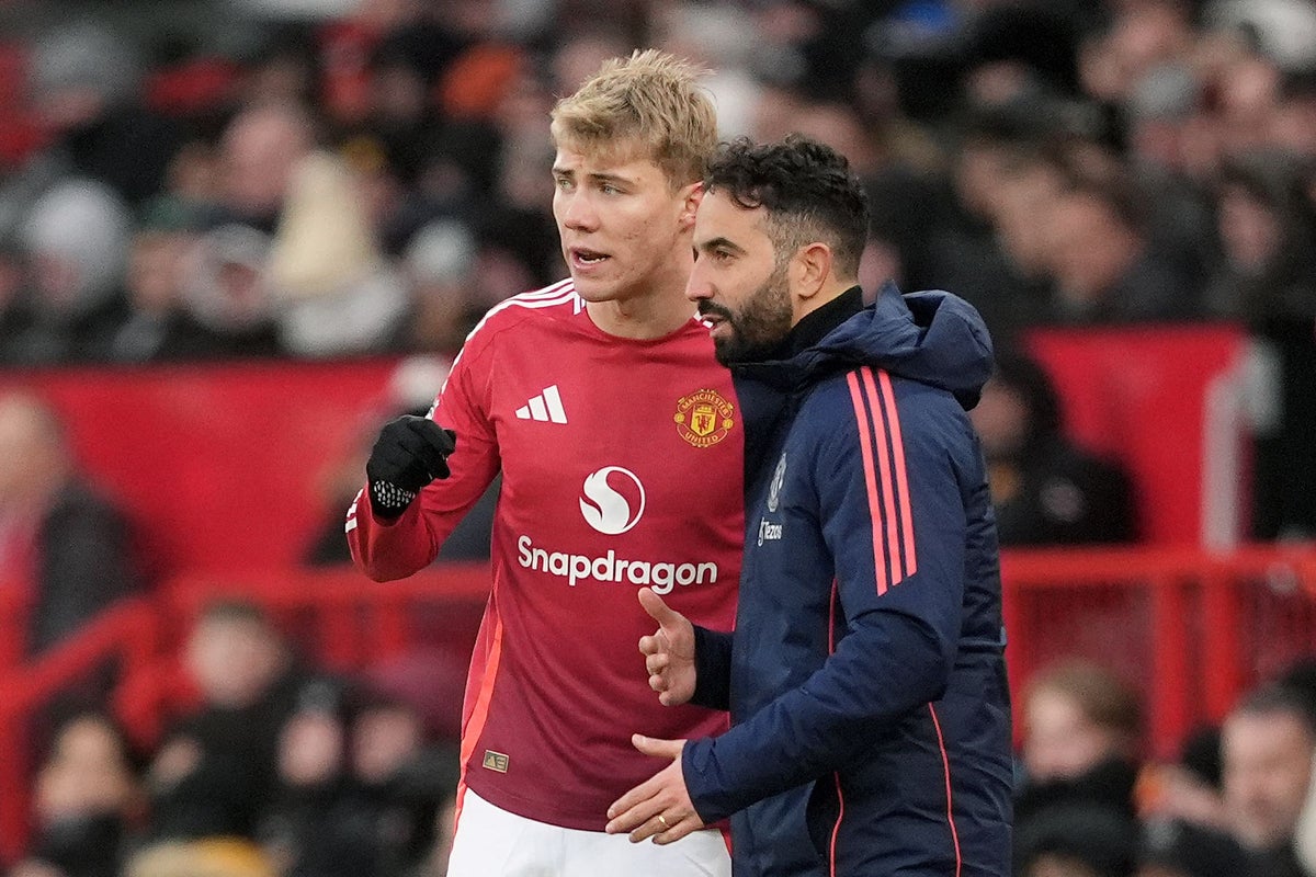 Man Utd Eye Šeško, Praise Young Talents