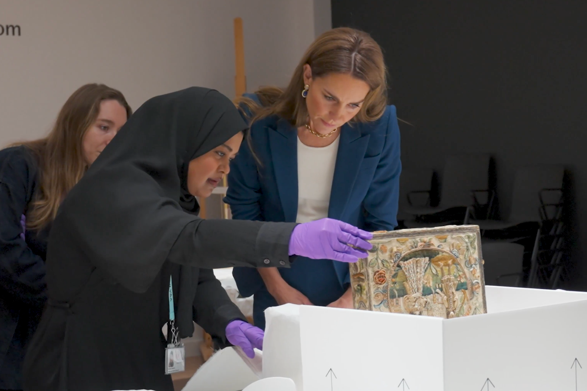 Kate gets hands-on at London museum curating her own art exhibition