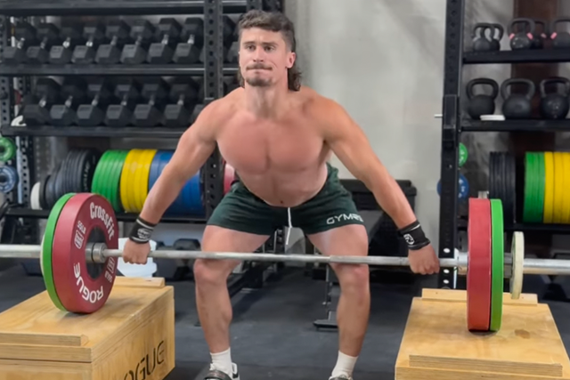 <p>Professional CrossFit athlete Justin Medeiros says his goal is to get back on top of the CrossFit Games podium</p>