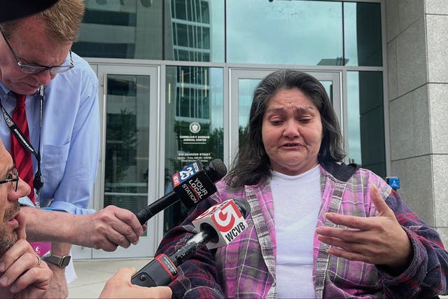 Public-Defenders-Pay-Dispute